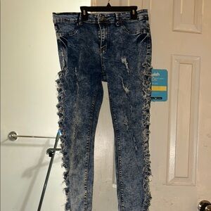 Edgy Blue Skinny Jeans with Distressed Details